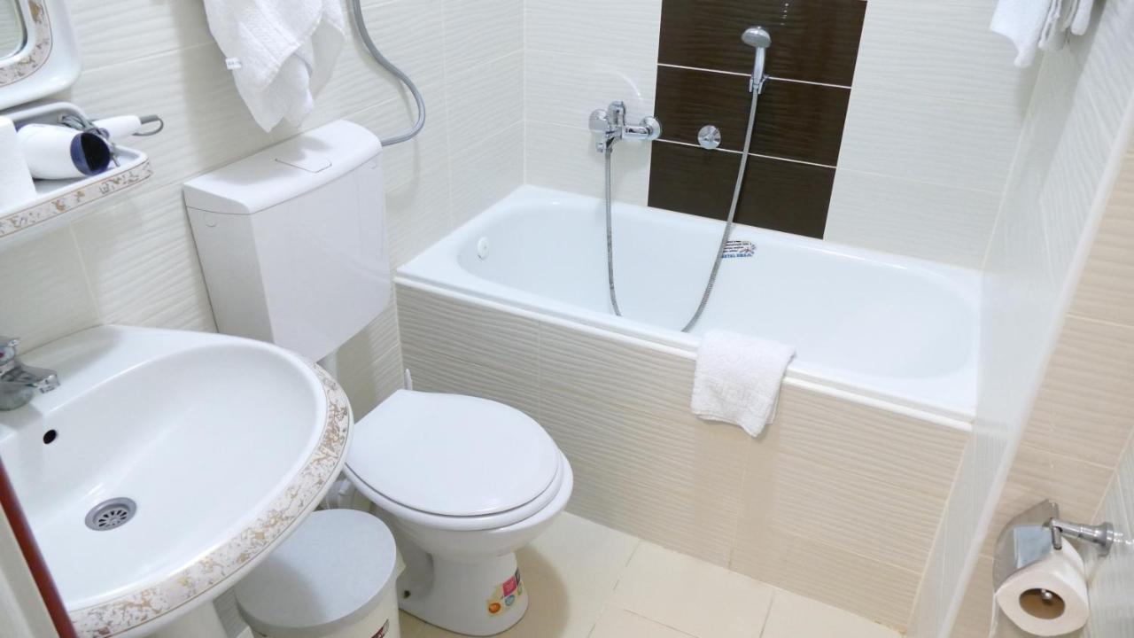 B&B Vila Bela Ruza 스렘스카 미트로비차 외부 사진